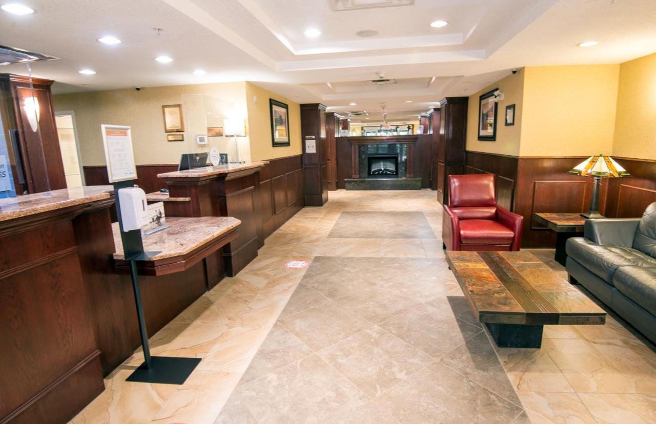 Holiday Inn Express Hotel & Suites Edson By Ihg Екстериор снимка