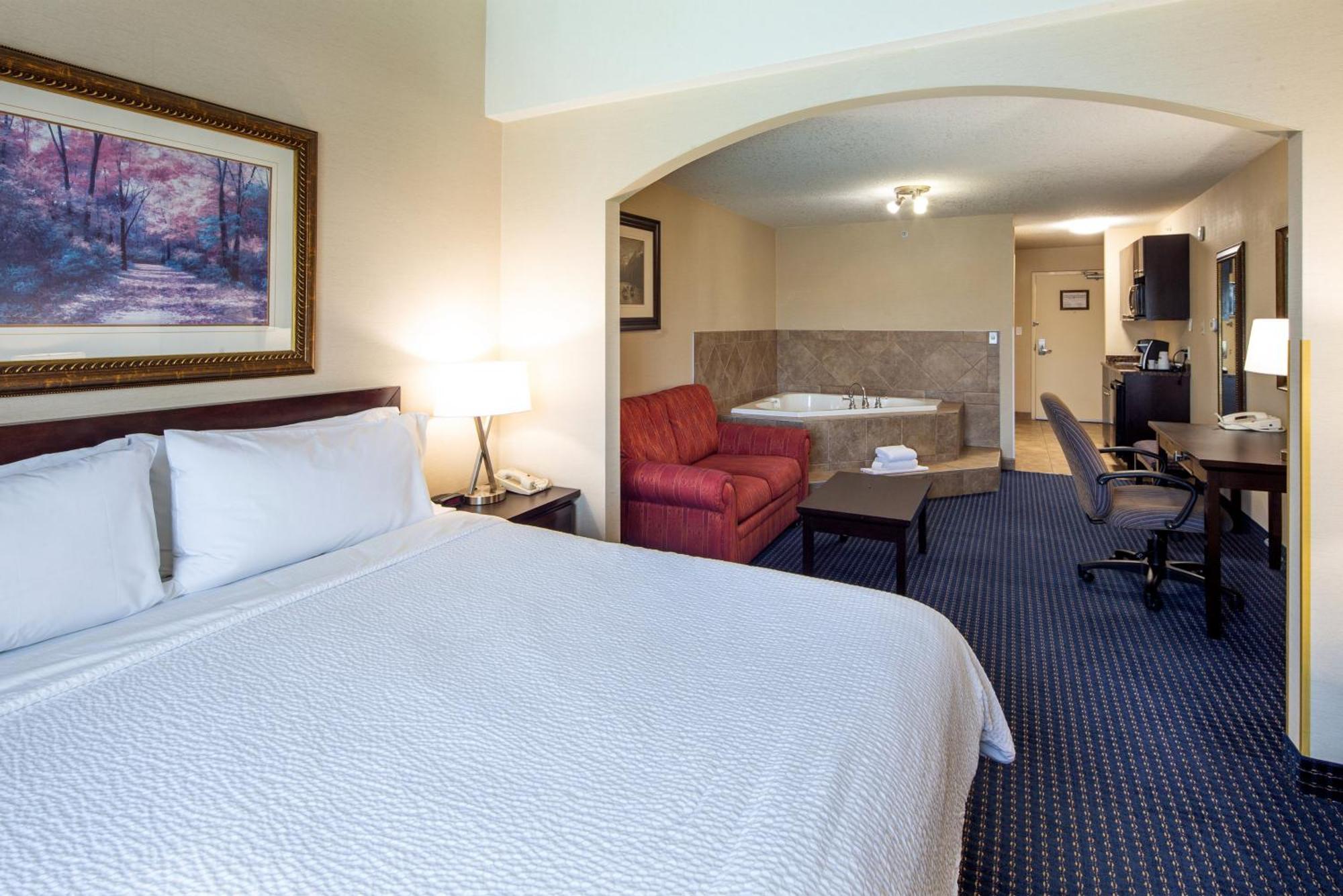 Holiday Inn Express Hotel & Suites Edson By Ihg Екстериор снимка