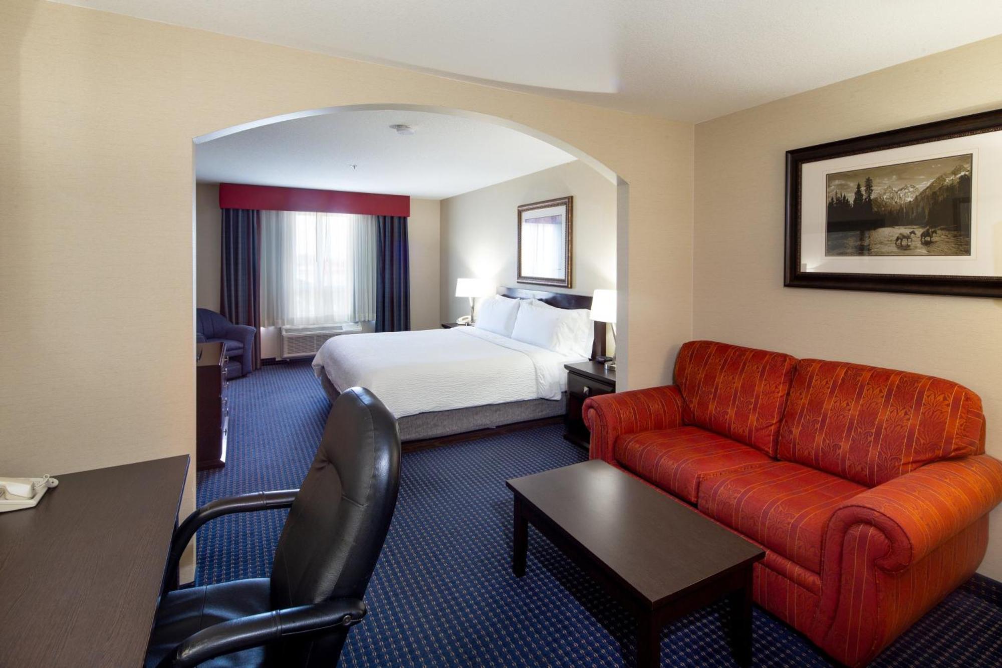 Holiday Inn Express Hotel & Suites Edson By Ihg Екстериор снимка