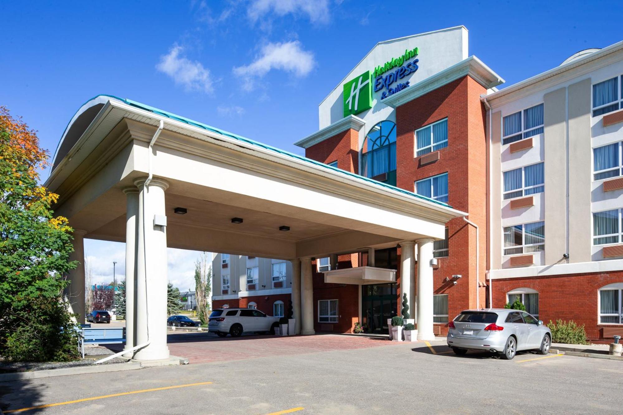 Holiday Inn Express Hotel & Suites Edson By Ihg Екстериор снимка