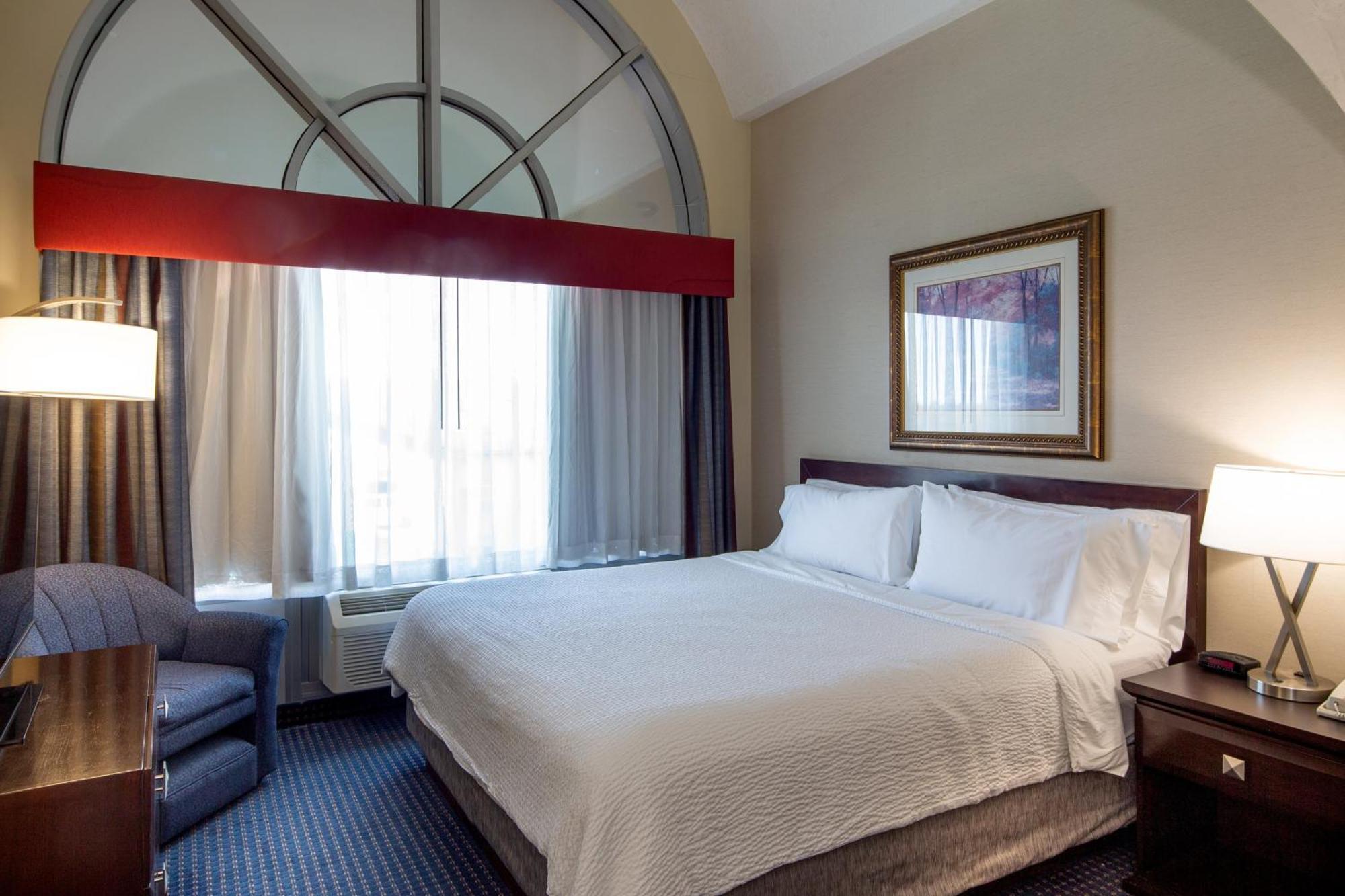 Holiday Inn Express Hotel & Suites Edson By Ihg Екстериор снимка