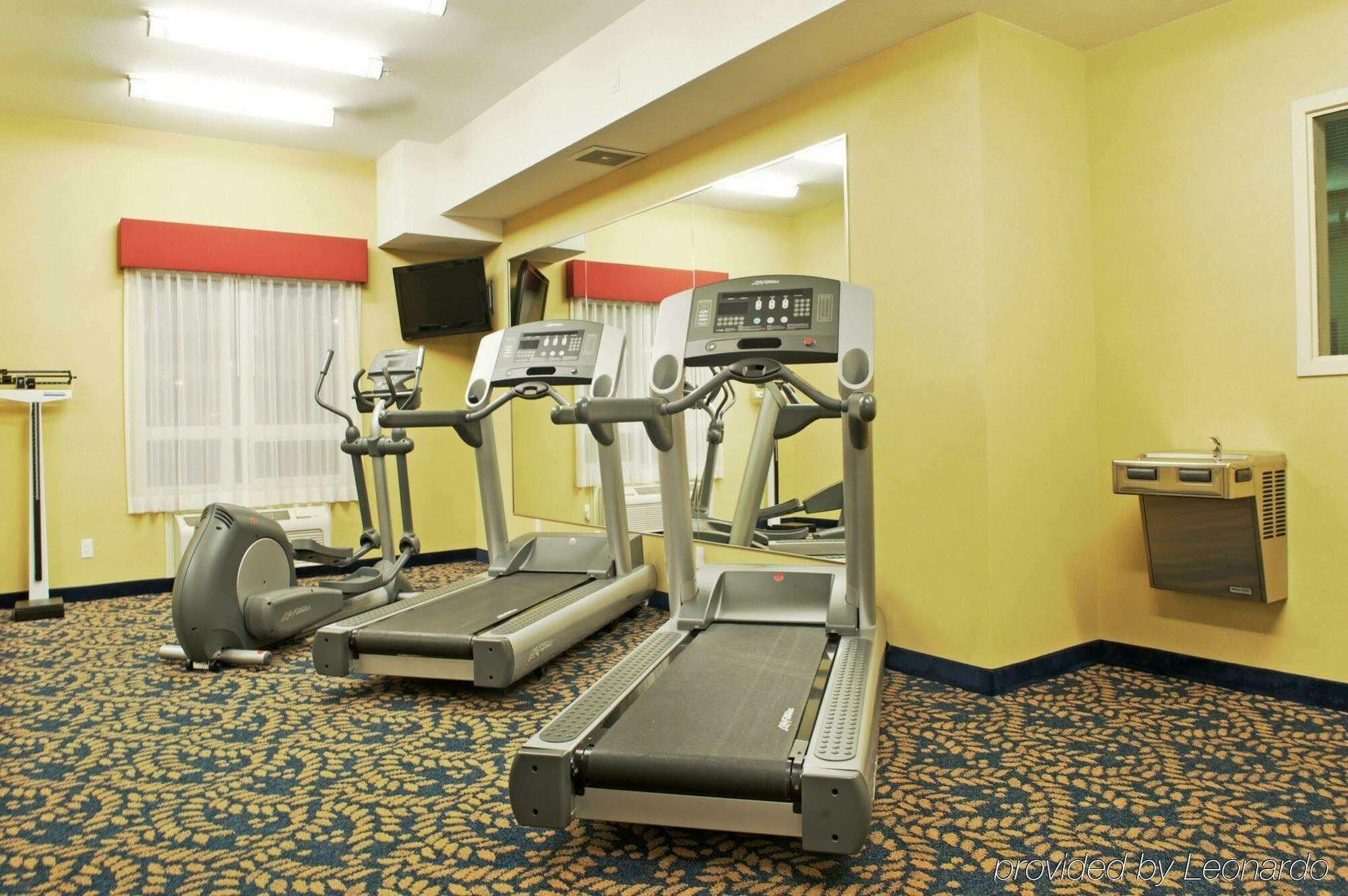 Holiday Inn Express Hotel & Suites Edson By Ihg Екстериор снимка