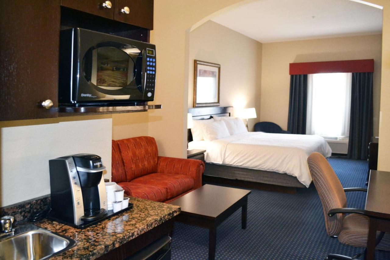 Holiday Inn Express Hotel & Suites Edson By Ihg Екстериор снимка